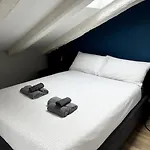 Apartment Rodolfo Valentino Loft Trieste