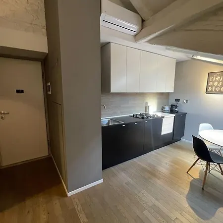 Rodolfo Valentino Loft Apartamento *