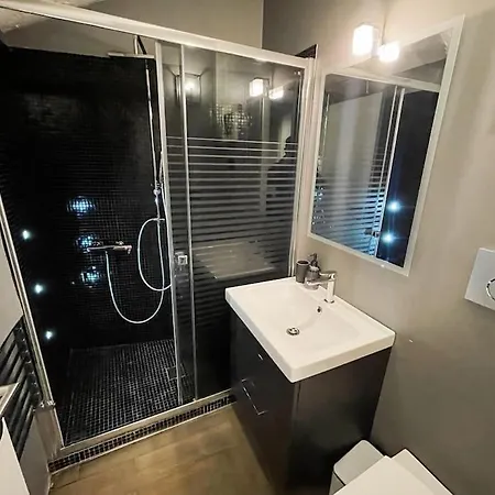 Rodolfo Valentino Loft - Reception Τεργέστη