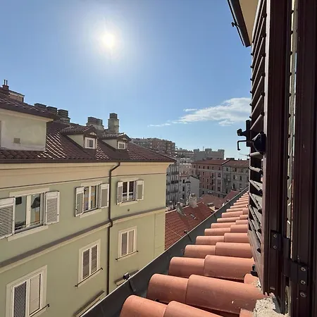 Rodolfo Valentino Loft Apartament *